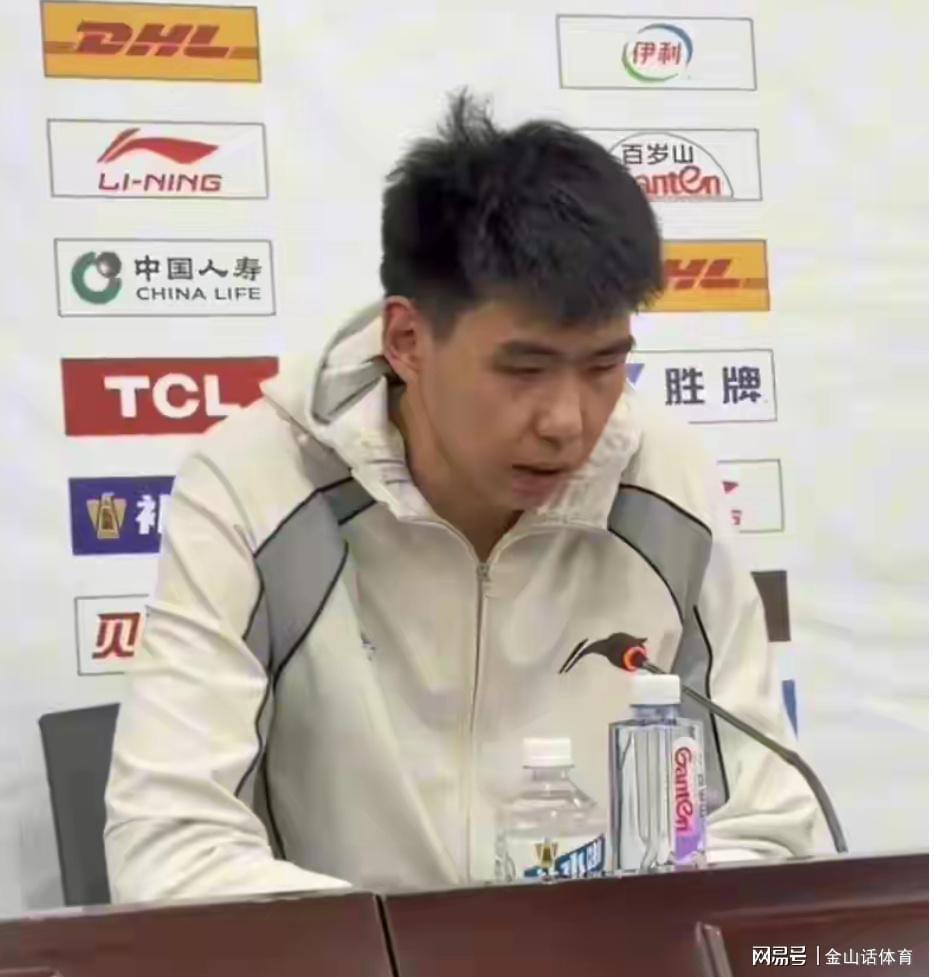 开云官网-牛逼！10中9砍24分14板2帽，被广东弃用之人又爆发，网友:真争气