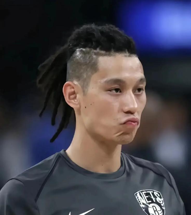 林书豪:有次半夜我给科比发消息你不能不尊重我之后5个月他没理我