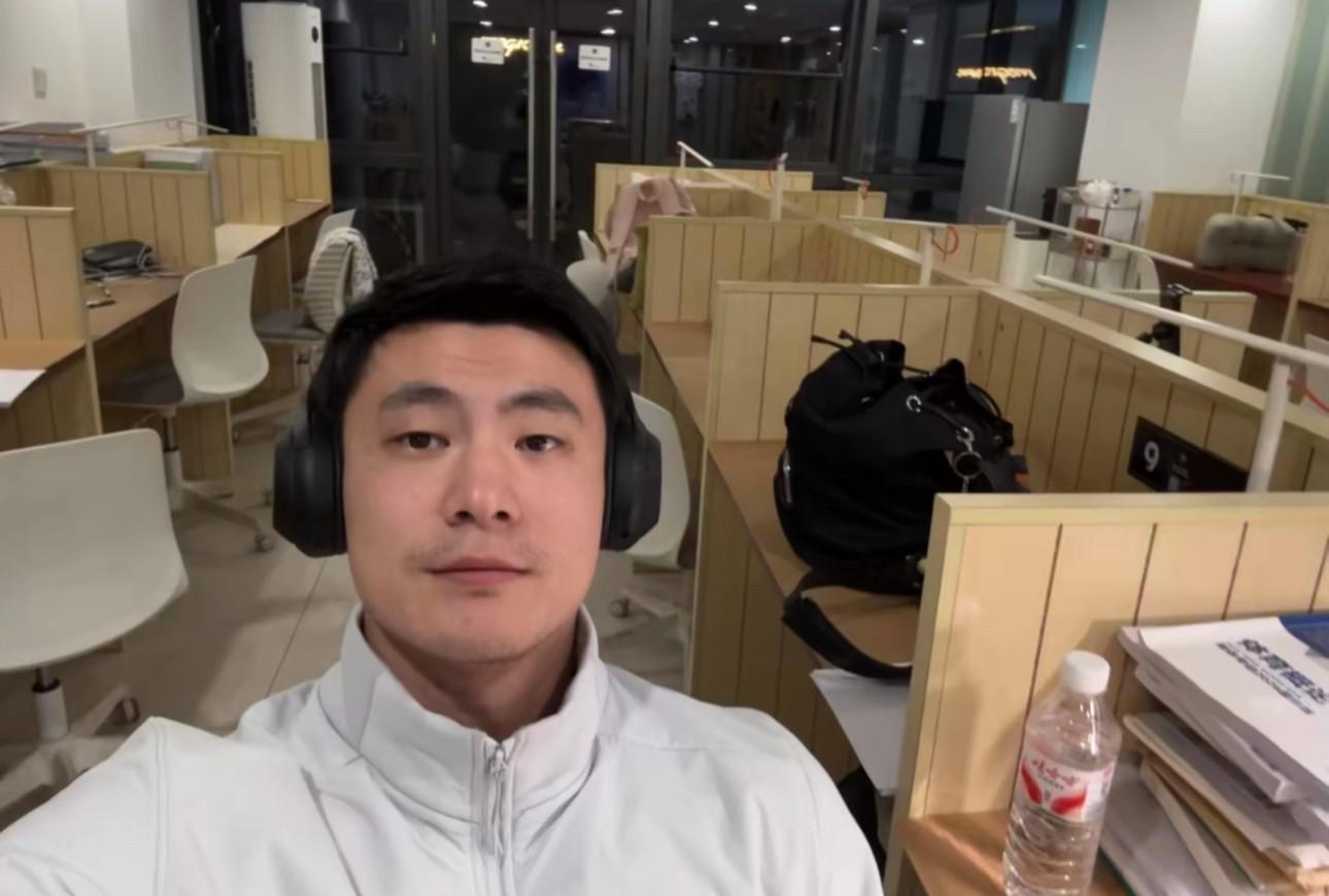 连云港队张骋:踢着苏超顺便考个研,没想到一不小心考上了